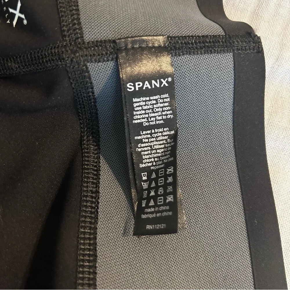 NWT SPANX Women’s Gloss Panel Leggings Black Sz XL - Picture 9 of 11